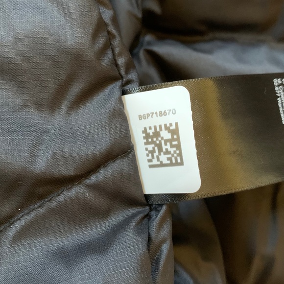 The North Face Women’s Flare 550 Down Jacket RTO - Picture 7 of 8